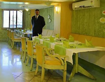 Lotus 8 Hotel Nedumbassery 3*,  India