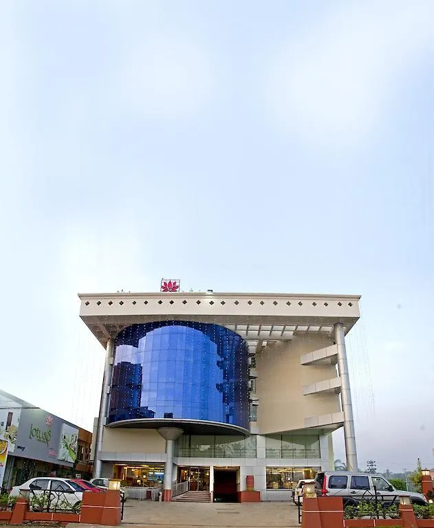 Lotus 8 Hotel contacts