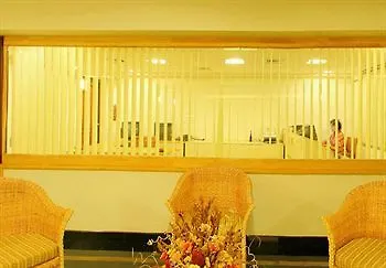 Lotus 8 Hotel Nedumbassery 3*,