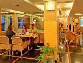 Lotus 8 Hotel Nedumbassery