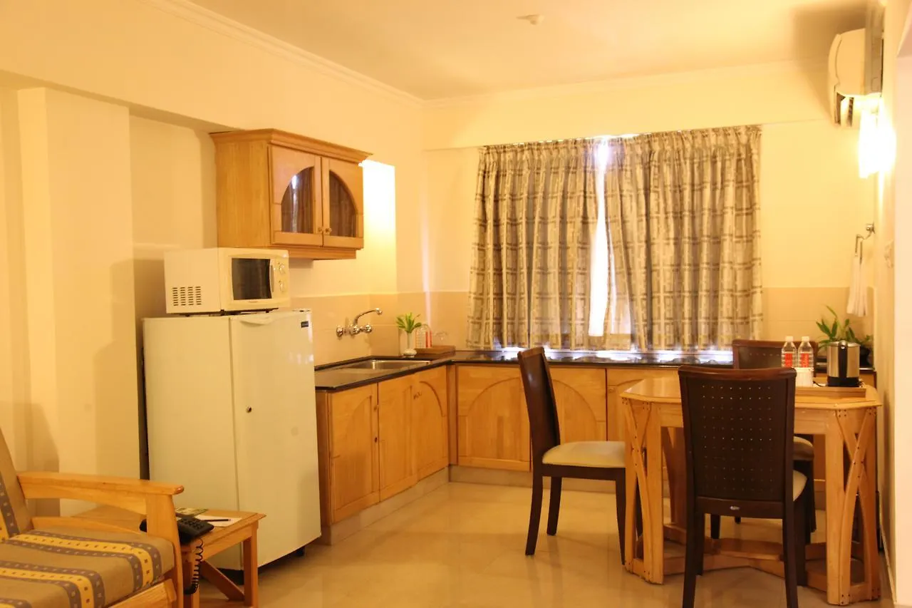 ***  Lotus 8 Hotel Nedumbassery Hindistan