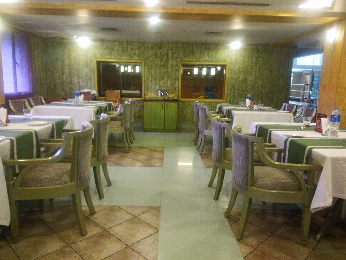 Lotus 8 Hotel Nedumbassery 3*,  Hindistan